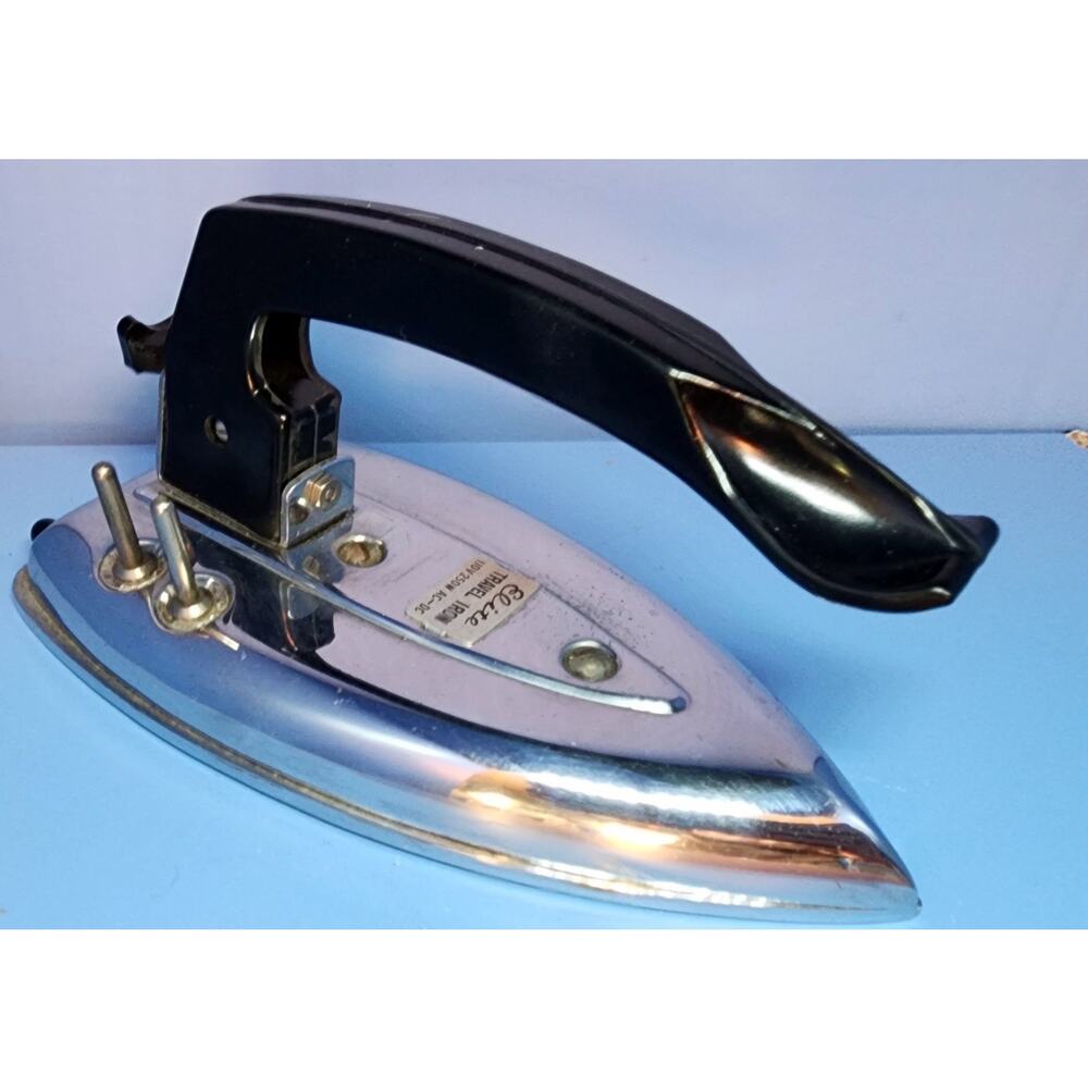 Vintage Elite Deluxe Travel Iron Compact Size Untested, NO POWER CORD See Pic